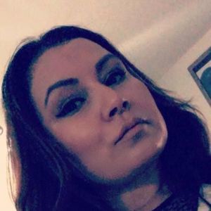 Meet your Posher, Iliana